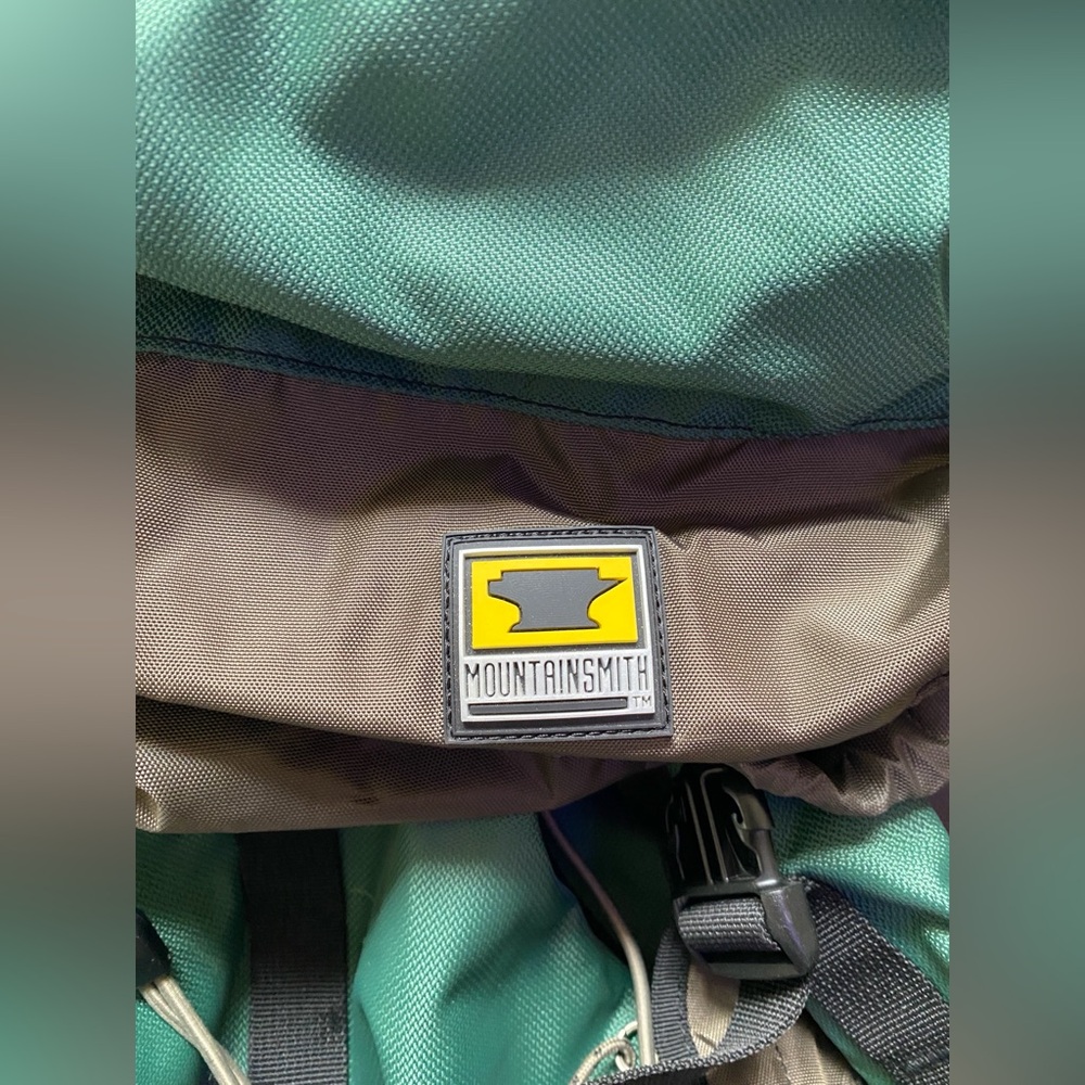 Mountainsmith Vintage Green and Brown Hiking Backpack with External Frame - Picture 9 of 12